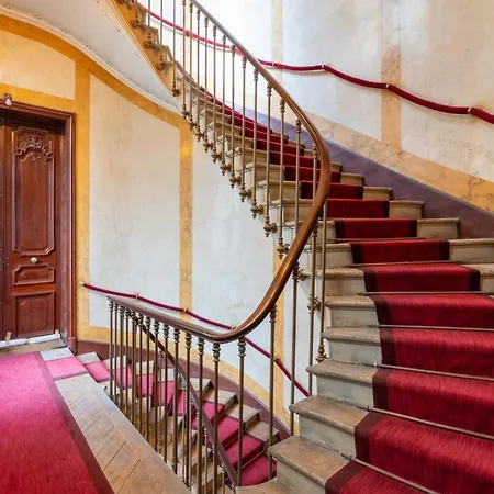 Beautiful Minimalist 1bd Near Montmartre Paris