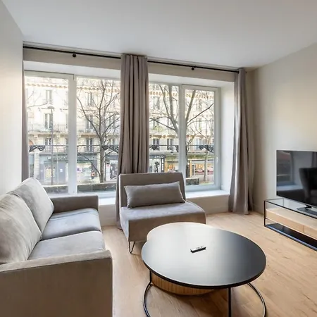 아파트 Beautiful Minimalist 1bd Near Montmartre *