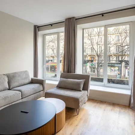 Beautiful Minimalist 1bd Near Montmartre Apartamento París