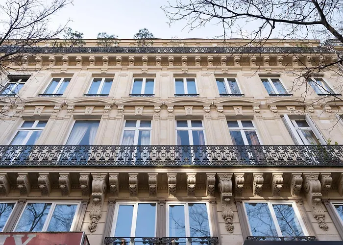 Beautiful Minimalist 1bd Near Montmartre