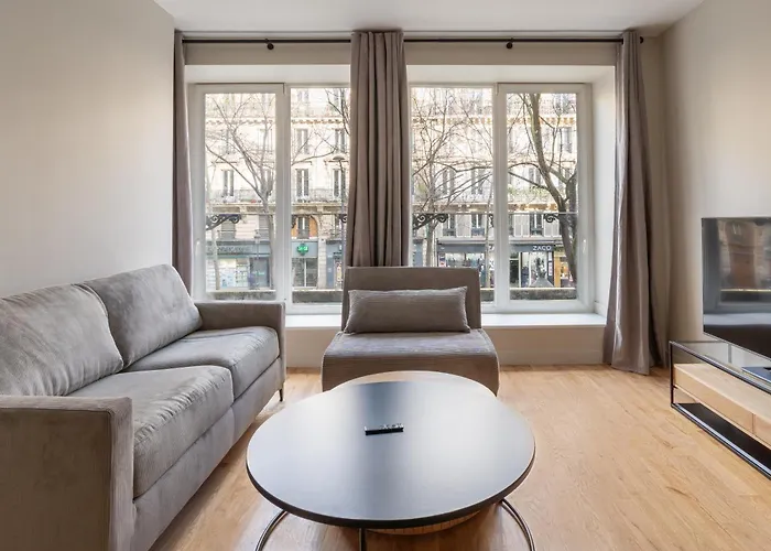 Beautiful Minimalist 1bd Near Montmartre * Parigi