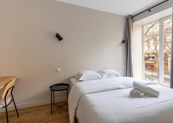 Beautiful Minimalist 1bd Near Montmartre Appartamento Parigi